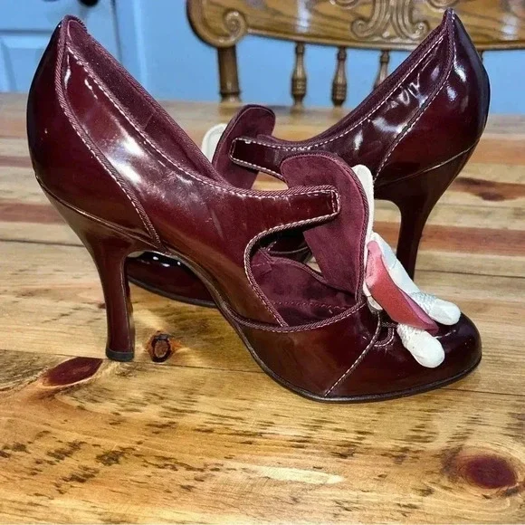 Louis Vuitton Balmoral Bordeaux Tassel heels wine patent leather, coquette girl - Picture 6 of 14